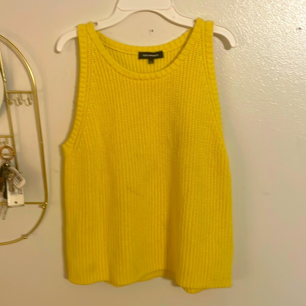 525 America, woman top, size large, preowned